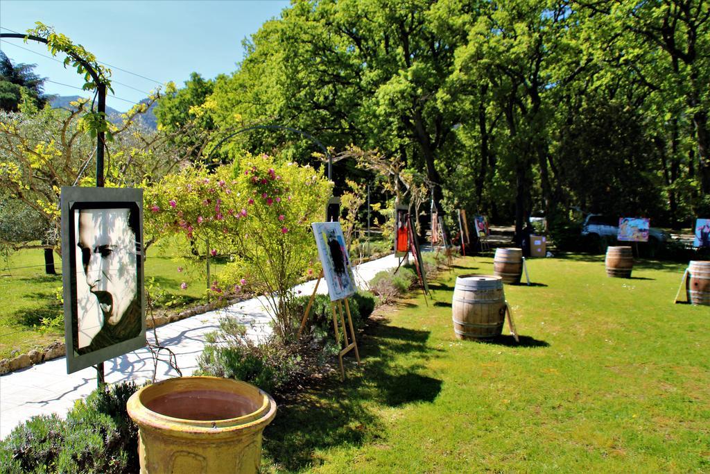 La Bastide Du Bois Breant Hotel Maubec  Ngoại thất bức ảnh